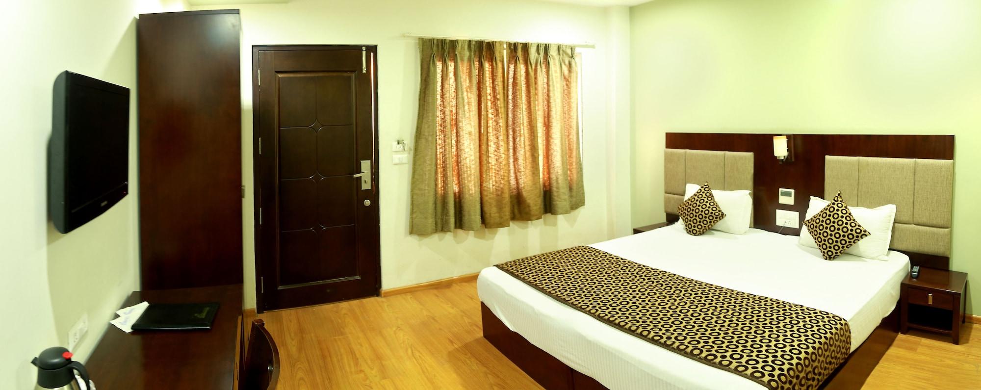 Hotel Royal Palm - A Budget Hotel In Удайпур Екстериор снимка